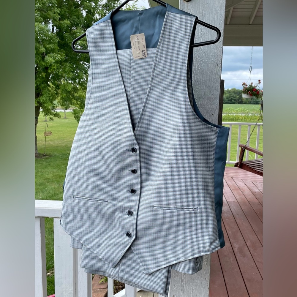 Vintage 70’s Men’s Suit Vest & Pants Set. Blue Gray Houndstooth